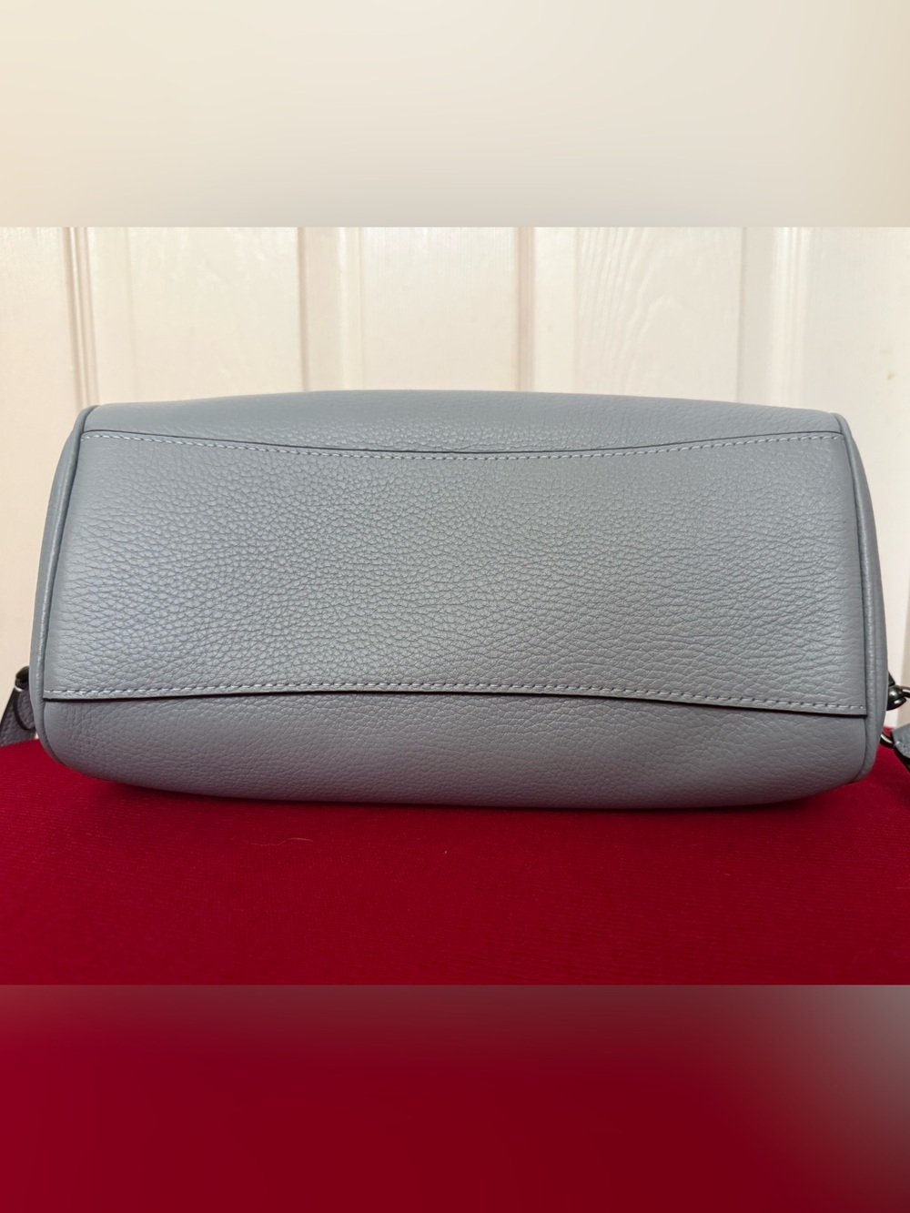 Coach pebble leather barrel bag - Picture 4 of 10